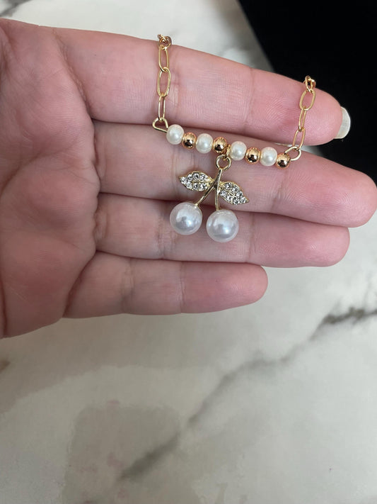 Dainty Gold Pearl Necklace – Minimalist Layering Jewelry, Bridesmaid Gift, Everyday Elegance, Mother’s Day gift