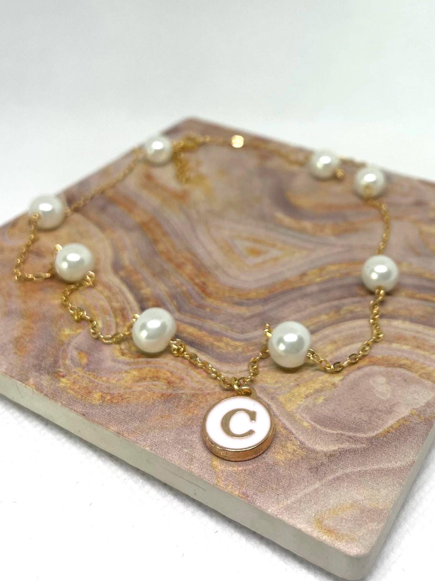 Letter pearl necklace, Pearl Necklace, Dainty jewelry, Gifts for her, Bridesmaids jewelry, Wedding jewelry, Handmade Jewelry, Mother’s Day