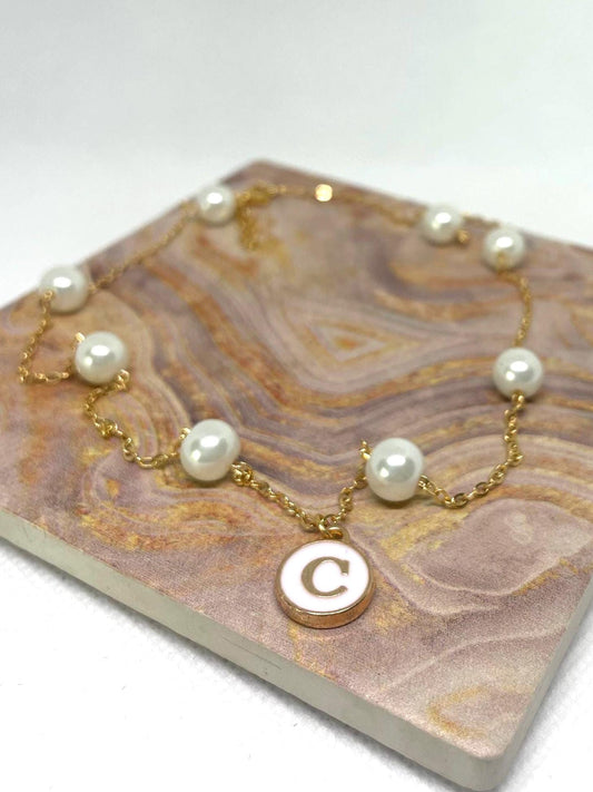 Letter pearl necklace, Pearl Necklace, Dainty jewelry, Gifts for her, Bridesmaids jewelry, Wedding jewelry, Handmade Jewelry, Mother’s Day