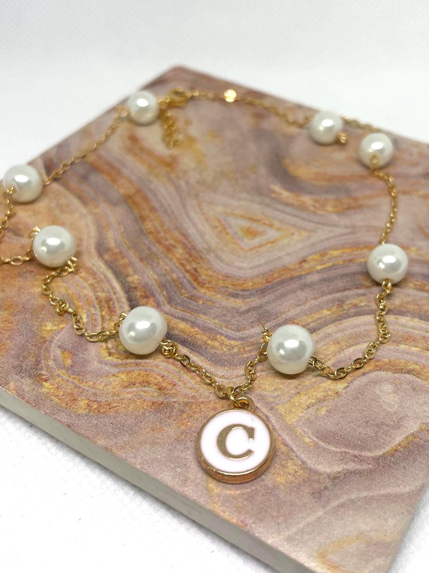 Letter pearl necklace, Pearl Necklace, Dainty jewelry, Gifts for her, Bridesmaids jewelry, Wedding jewelry, Handmade Jewelry, Mother’s Day