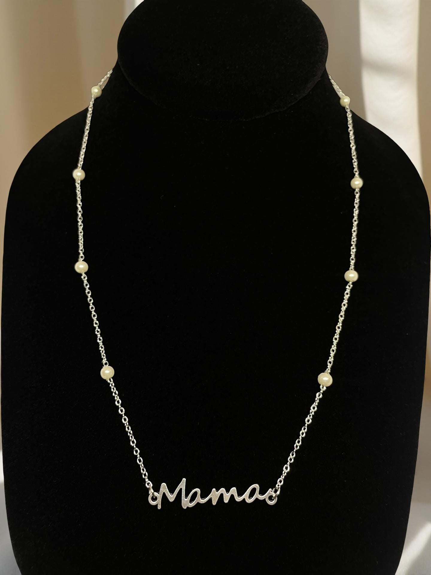 Mama pearl necklace, Pearl Necklace, Dainty jewelry, Gifts for her, Bridesmaids jewelry, Wedding jewelry, Handmade Jewelry, Mother’s Day